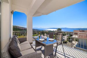 Bezauberndes Apartment mit einzigartigem Meerblick, Waschmaschine, Grill
