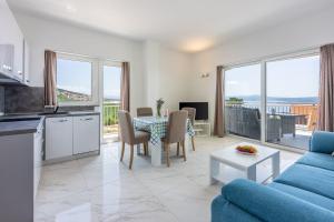 Bezauberndes Apartment mit einzigartigem Meerblick, Waschmaschine, Grill