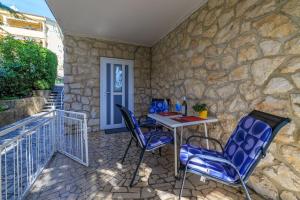 Mediterranes Apartment nur 260 Meter zum Strand mit Grill, Klima, WiFi