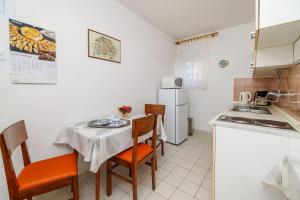 Mediterranes Apartment nur 260 Meter zum Strand mit Grill, Klima, WiFi