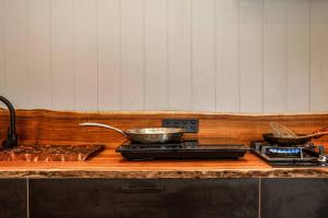 Galbraith Beach Studio 1 - steps away from beach