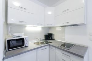 Modernes Apartment nur 430 Meter zum Sandstrand mit Privatparkplatz