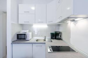 Modernes Apartment nur 430 Meter zum Sandstrand mit Privatparkplatz