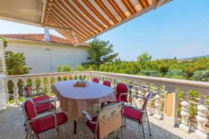 Charmantes Apartment nur 200 Meter zum Strand mit Parkplatz, Spülmaschine, Grillbereich