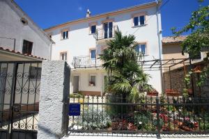 Meernahes Apartment nur 390 zum Strand mit mediterraner Terrasse