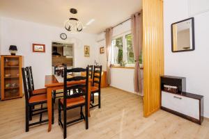 Hundefreundliches Apartment nur 230 Meter zum Strand mit 4 Klimaanlagen, Parkplatz, Meerblick