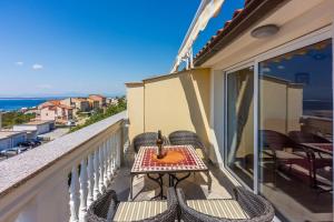 Besonderes Studio-Apartment nur 800 Meter zum Strand mit Meerblick, Parkplatz, Grill