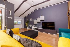 Einzigartiges Penthouse Apartment mit herrlichem Meerblick, Hundefreundlich, Privatparkplatz