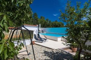 Idyllisches Apartment mit Pool, Tischtennis, Sommerküche, Privatparkplatz