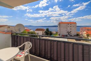 Komfortables Apartment mit Meerblick, Klima, WiFi und Waschmaschine