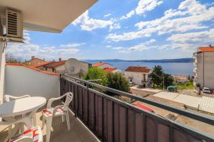 Komfortables Apartment mit Meerblick, Klima, WiFi und Waschmaschine