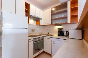 Cozy Apartment nur 500 Meter zum Strand mit Privatparkplatz, Klima, WiFi