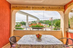 Romantisches Apartment nur 500 Meter zum Strand mit privatem Balkon