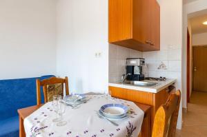 Romantisches Apartment nur 500 Meter zum Strand mit privatem Balkon