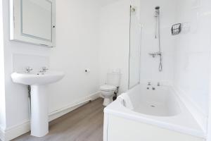 Workers Rest 3 Bed 2 Bath Ideal for Contractors