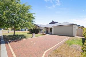 Spacious Escape in Tapping