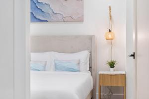 NEW Cambie Village 2 Bed Suite Near Skytrain