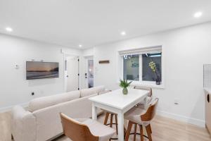 NEW Cambie Village 2 Bed Suite Near Skytrain