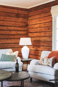 Stay North - Junnola