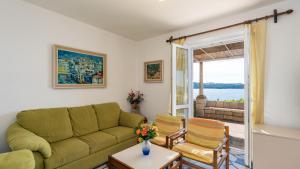 Beach house Lozica by Villas Guide