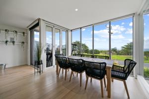 Crystal Palace Kilcunda Luxury Coastal Stay with Ocean Views, Spa, Fireplace Pet-Friendly Comfort