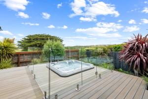 Crystal Palace Kilcunda Luxury Coastal Stay with Ocean Views, Spa, Fireplace Pet-Friendly Comfort