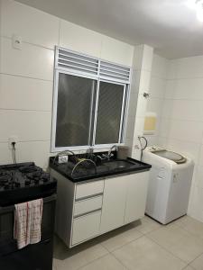 Apartamento ou quarto compartilhado - 7 minutos do AEROPORTO com Piscina