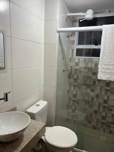 Apartamento ou quarto compartilhado - 7 minutos do AEROPORTO com Piscina