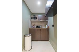 Modern studio in the heart of Paris near Eiffel Tower