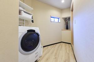 ZOO NIGHT -60 min direct to KIX- 大阪