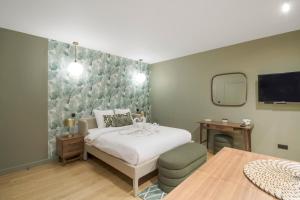 Modern studio in the heart of Paris near Eiffel Tower