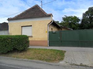 Vár-lak Apartment