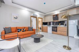 Maxi Highland Near Kaleiçi