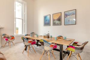 3 Bed in Torquay oc-r34662