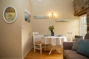 Little Rogeston Cottage Nolton Haven