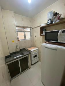 Sala-living 1 quadra da praia