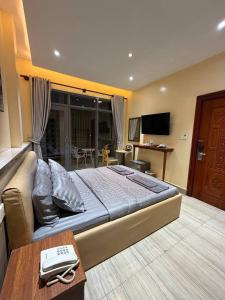 The Ray Hotel & Apartments