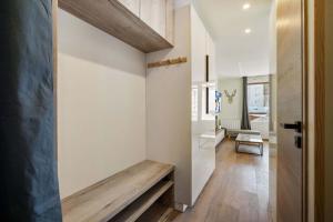 Ski-in ski-out Val thorens fully Renovated central with panoramic views