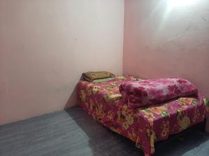 Rehans corner and kitchen