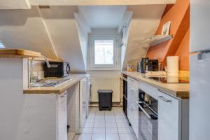 Nahiba votre F2 avec vue sur Vieux-Marché