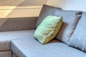 Nahiba votre F2 avec vue sur Vieux-Marché