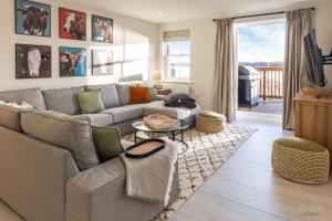 Mill Village 71-72, Milly Cottage