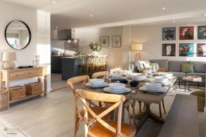 Mill Village 71-72, Milly Cottage