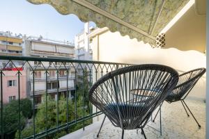 Central Nea Smyrni 2BR Apt-Near Transport by ΜΡS