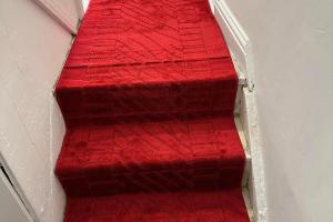 1-Bed - Sleeps 2 - Acton Park & Stn Close