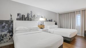 710 Double Queen Near MetLife & American Dream