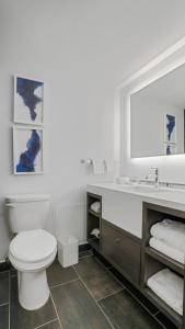 710 Double Queen Near MetLife & American Dream