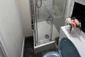 Studio - Sleeps 2 - Acton Park & Stn Close