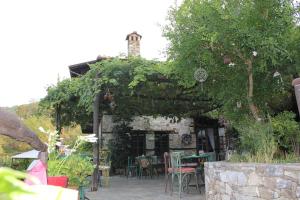 Feggaropetra Inn Magic Mountain House Olympos Greece