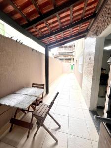 Apartamento em Bombinhas com Churrasqueira - 150m do Mar